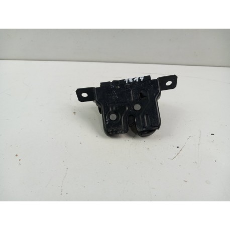 BMW 116D F20 ZAMEK KLAPY TYŁ 7248075