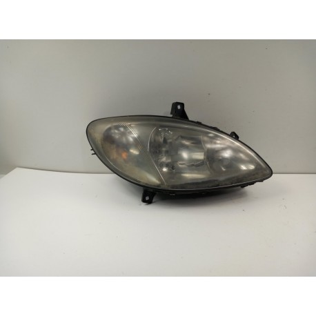 MERCEDES VITO I LAMPA PRZÓD PRAWA