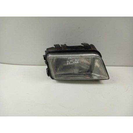 AUDI A4 B5 LAMPA PRZÓD PRAWA