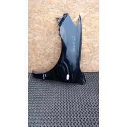 HYUNDAI SANTA FE II BŁOTNIK PRZÓD LEWY EB