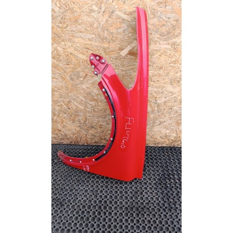 VOLVO C30 LIFT10-12 BŁOTNIK PRZÓD LEWY 612