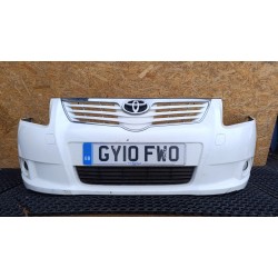 TOYOTA AVENSIS T27 ZDERZAK PRZÓD 040 HALOGENY