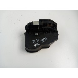 BMW 116D F20 HB ZAMEK DRZWI PRZÓD PRAWY