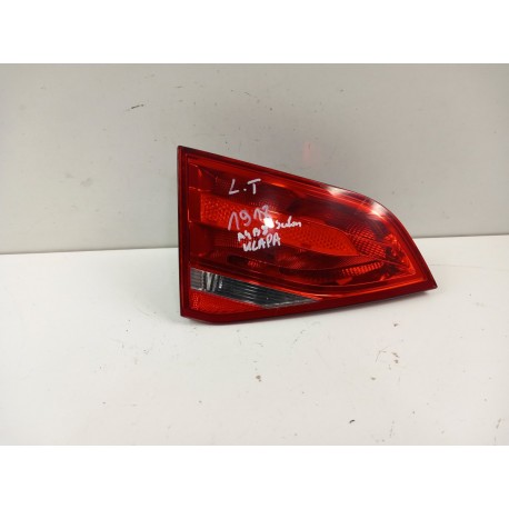 AUDI A4 B8 SEDAN LAMPA TYŁ LEWA W KLAPĘ