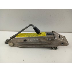 AUDI A4 B5 LEWAREK PODNOŚNIK 8L0011031A