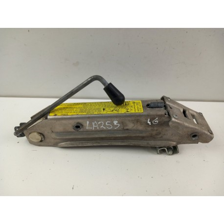 AUDI A4 B5 LEWAREK PODNOŚNIK 8L0011031A