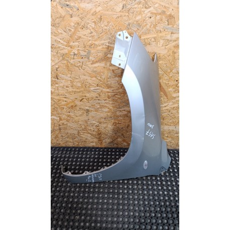 TOYOTA RAV-4 III BŁOTNIK PRZÓD LEWY 1C0