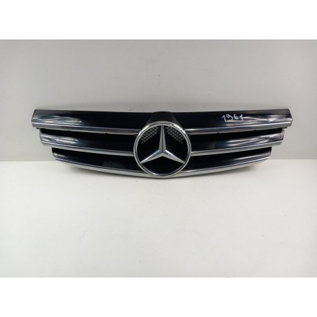 MERCEDES CLK AMG W209 ATRAPA GRILL A2098880052