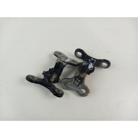 VOLVO V50 ZAWIAS DRZWI PRZÒD LEWY KOMPLET