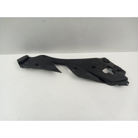 MERCEDES C KLASA W204 LISTWA POD LAMPE PRZÒD PRAWY A2048261424