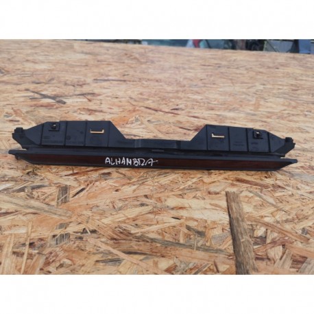 SEAT ALHAMBRA SWIATŁO 3 STOP