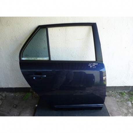 DRZWI PRAWY TYŁ K5 KIA CARENS III