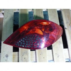 LAMPA PRAWA TYLNA TYŁ PEUGEOT 207