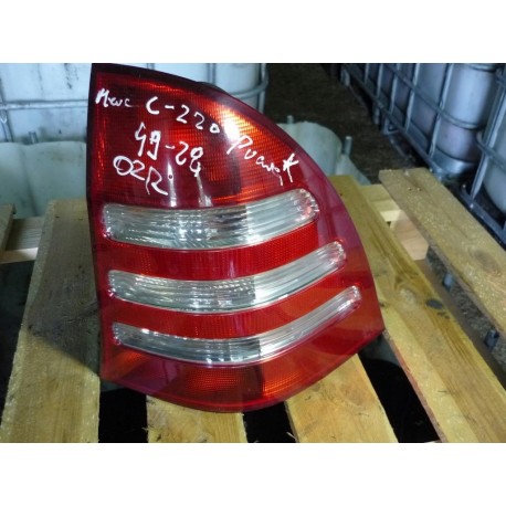 LAMPA PRAWA TYLNA TYŁ MERCEDES W220 KOMBI