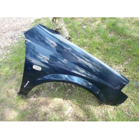 NISSAN PRIMERA P12 BŁOTNIK PRAWY PRZÓD