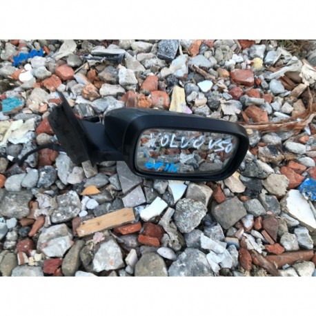 VOLVO V50 6PIN LUSTERKO PRAWE