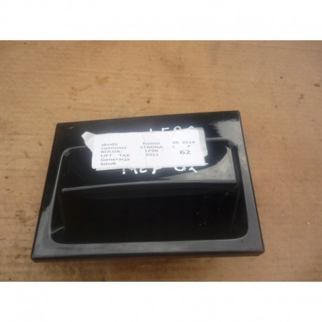 KLAMKA DRZWI PRAWY TYŁ SKODA ROOMSTER LIFT 11r